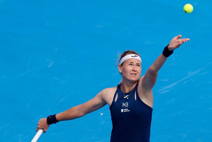 Bouzkova vence 7ª seguida em Praga e reencontra Valentova