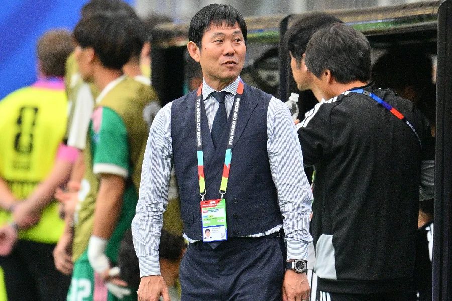 Japão renova com Hajime Moriyasu e define substituto