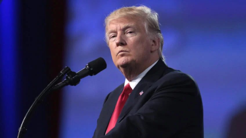 “EUA nunca serão um país comunista”, diz Trump