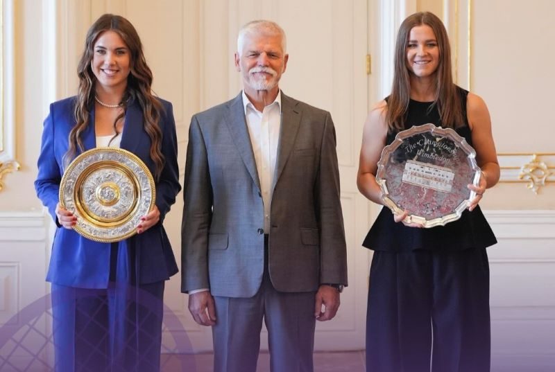 Noskova e Muchova são recepcionadas pelo presidente tcheco