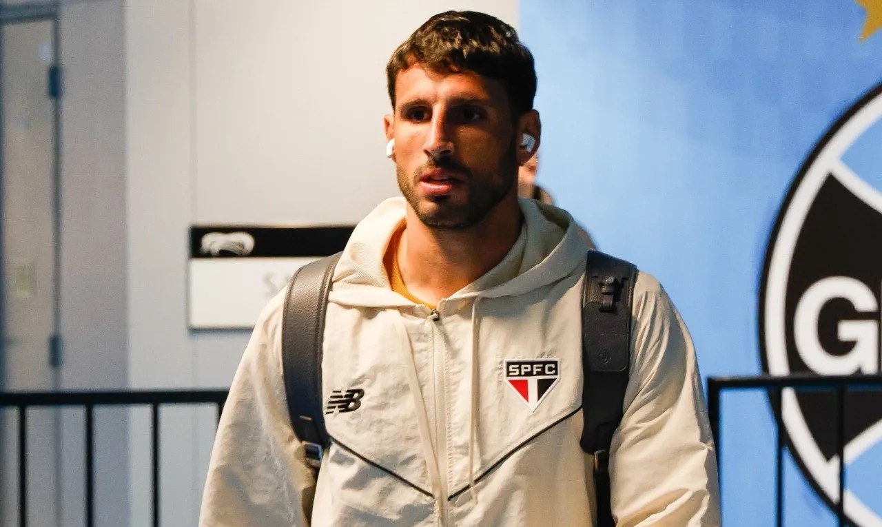 São Paulo terá surpresa no ataque e reforços no banco contra o Grêmio; veja escalações