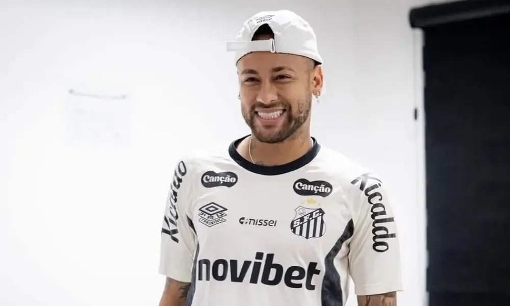 Após polêmica, Santos e Neymar fecham acordo e craque vai jogar contra o Remo