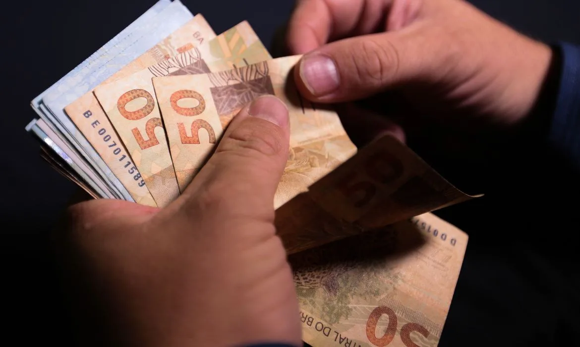 Empresas têm até 31 de agosto para enviar dados de transparência salarial