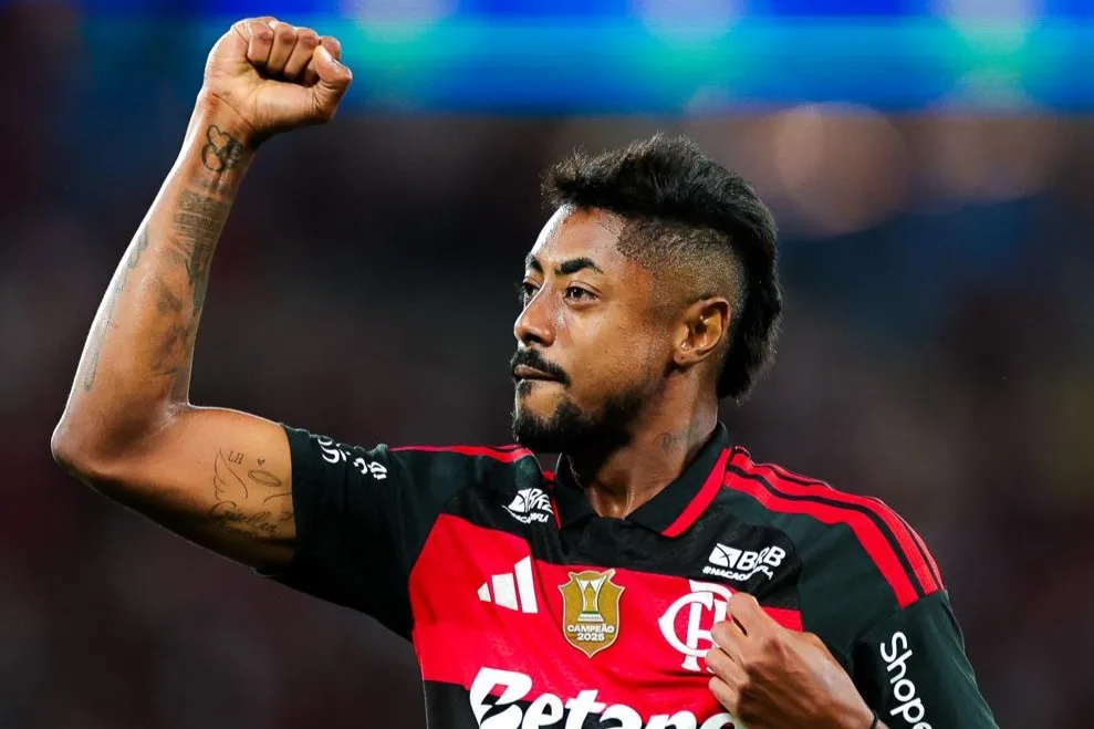 Bruno Henrique celebra gol contra o Vitória, mas cobra efetividade do Flamengo