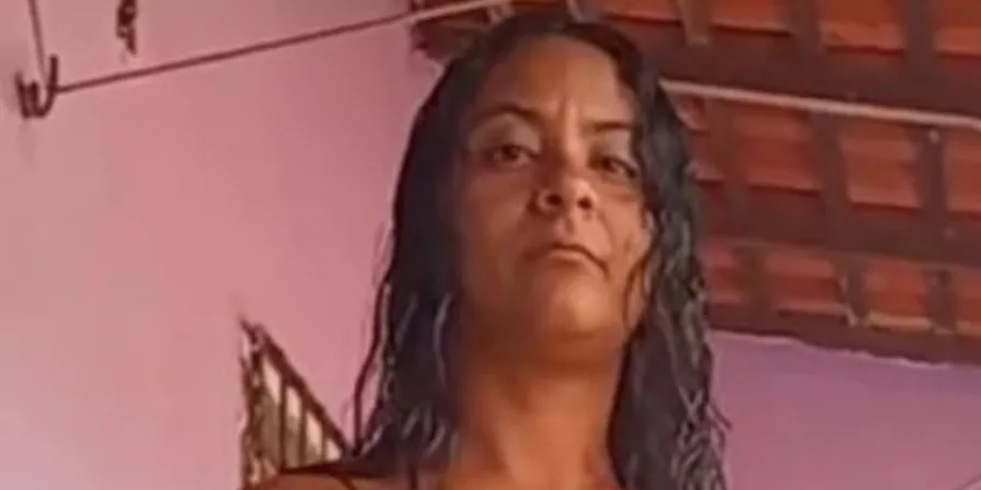 Mulher é assassinada na frente do filho de quatro anos em Viana