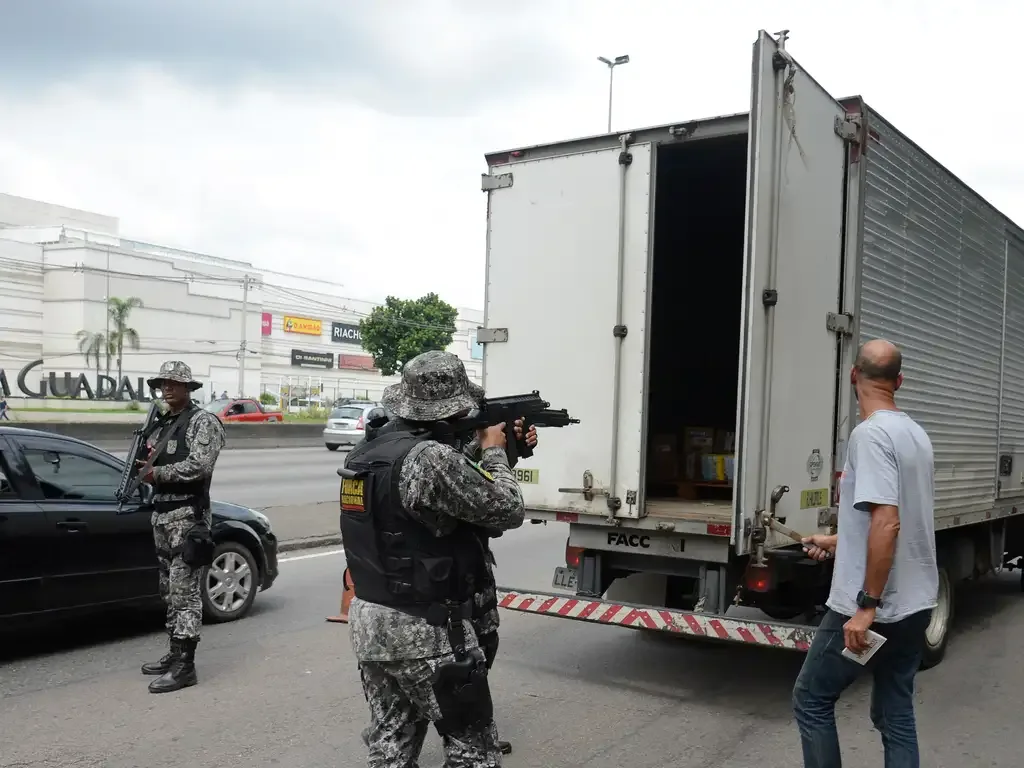 Crime organizado desvia R$ 31 bilhões do RJ, diz setor de transportes