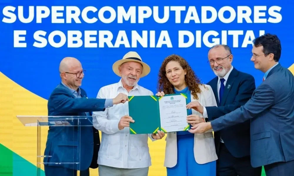 Governo lança plano de IA que inclui supercomputadores e nuvem brasileira
