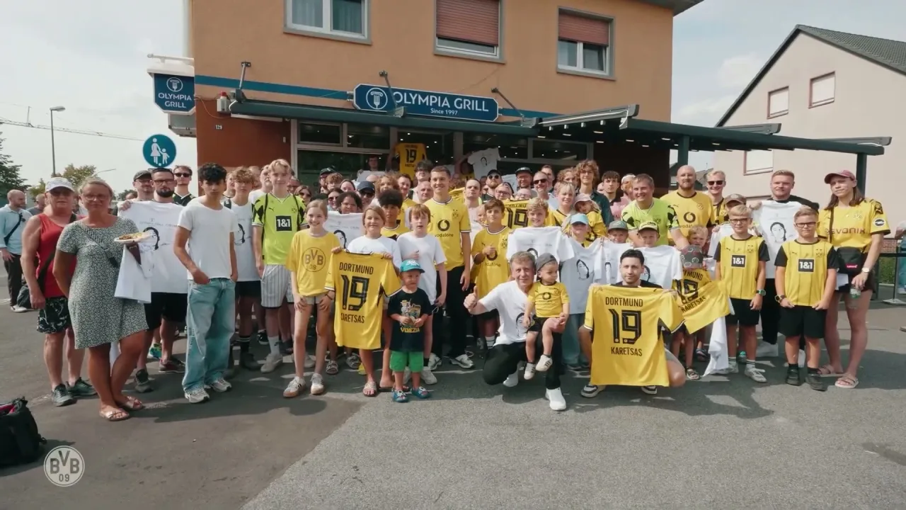 Bastidores: o primeiro dia de Karetsas no Borussia Dortmund