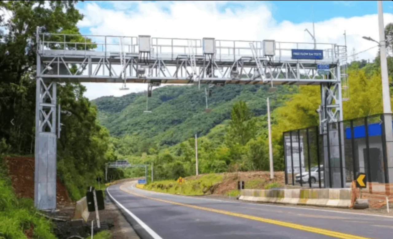 Governo vai integrar pedágio free flow à CNH do Brasil