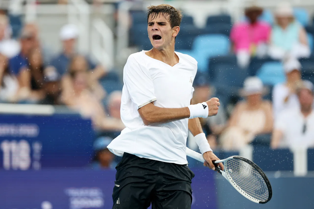Jódar atropela Tabilo e vai às oitavas do Masters 1000 de Cincinnati