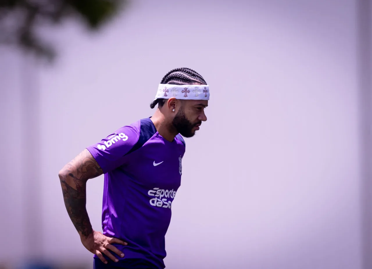 Memphis deve ir à Justiça para cobrar R$ 180 milhões do Corinthians