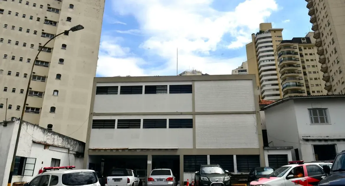 Unifesp encontra resíduo com sangue e calendário feito por preso no antigo DOI-Codi/SP