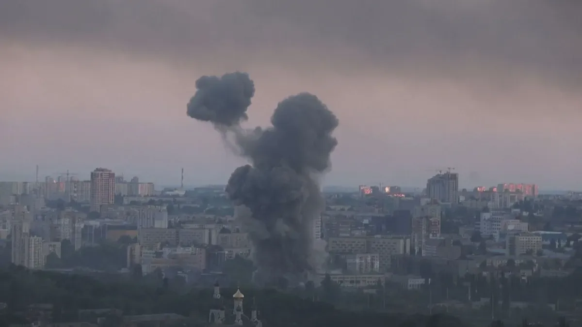 Ataque russo em grande escala deixa ao menos oito mortos em Kiev