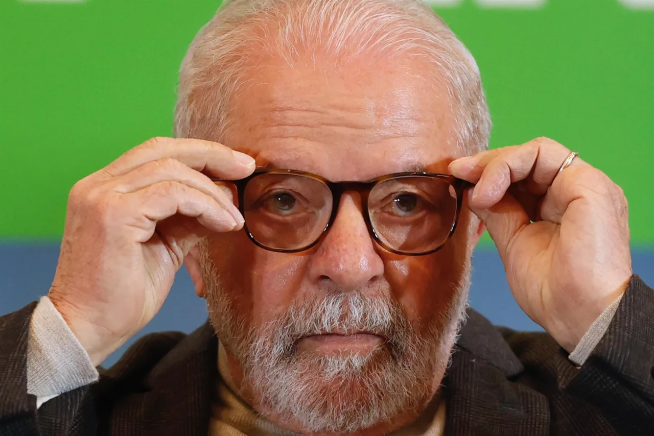 Lula anuncia parceria com empresas da China para desenvolver IA no Brasil