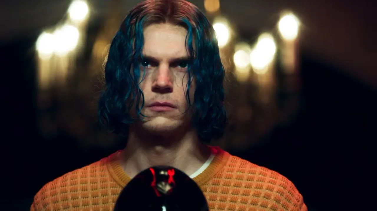 American Horror Story 13 ganha trailer com retorno de personagens clássicos