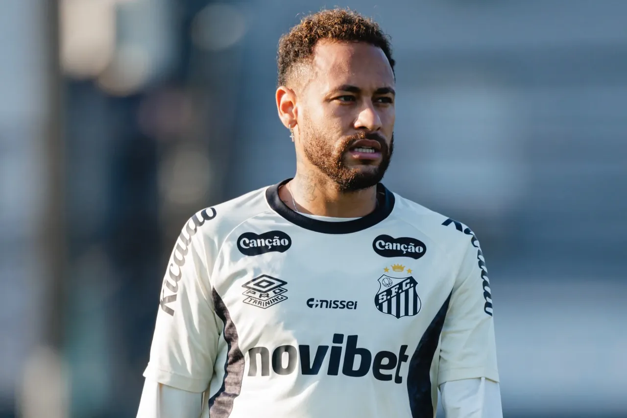 Após derrota para o Palmeiras, Santos se reapresenta e visa clássico contra o Corinthians