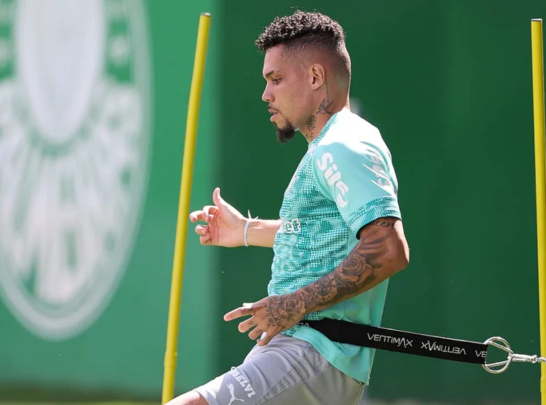 Paulinho inicia transição e Piquerez desfalca o Palmeiras contra o Vasco; veja provável escalação