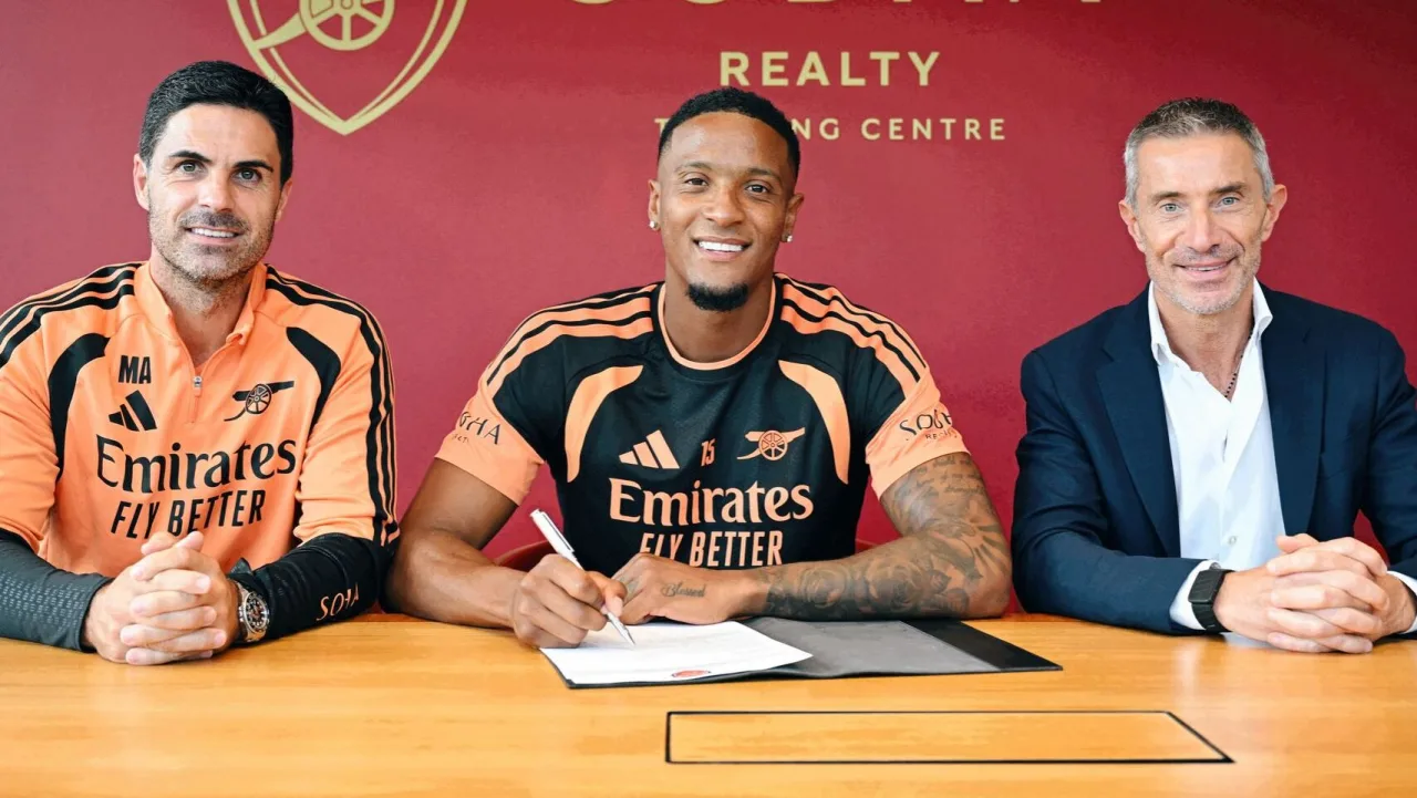 Arsenal acerta contratação do zagueiro Ezri Konsa, do Aston Villa