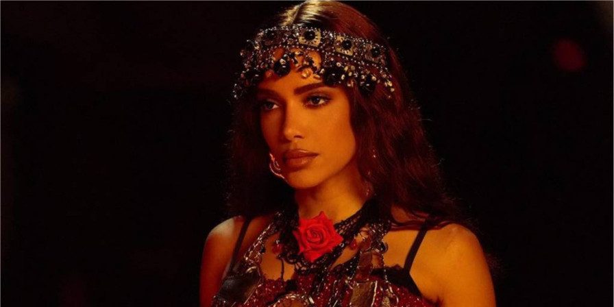 Anitta dá um tapa na cara do preconceito e da intolerância