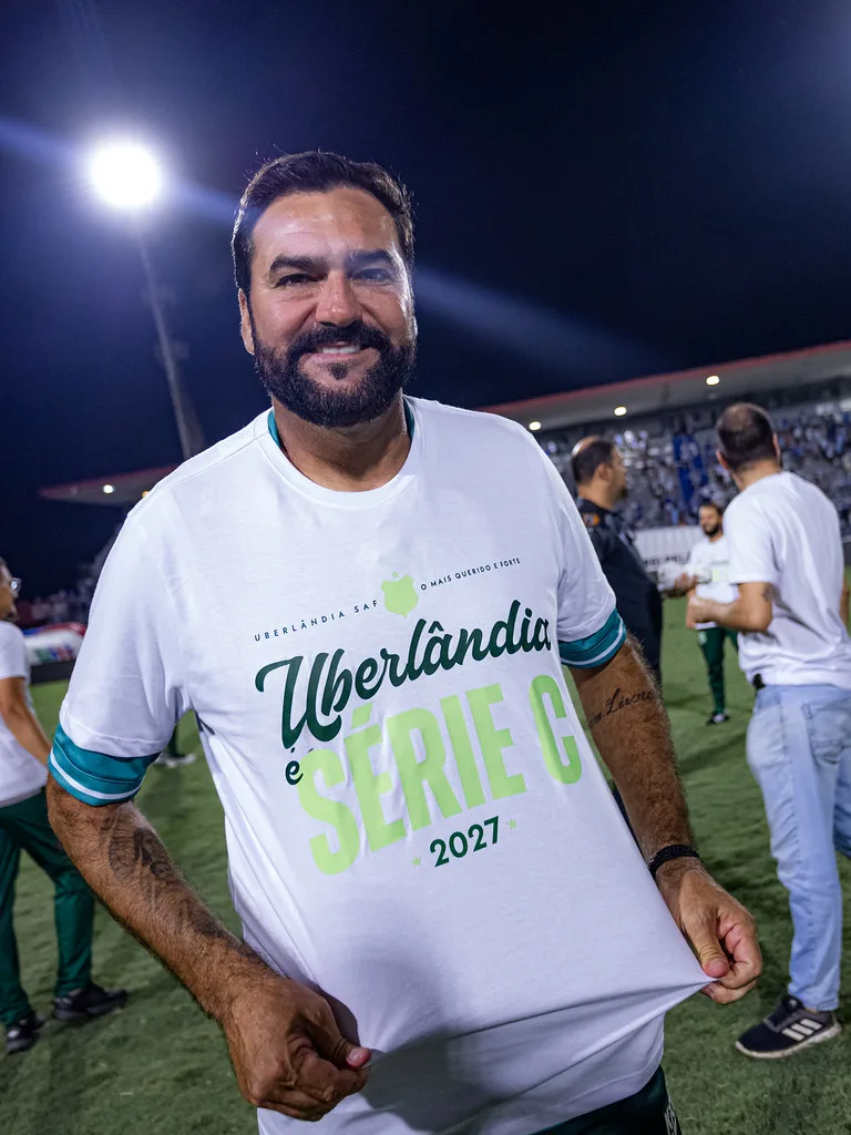 ‘Mister Zidanilo’ tem Luxa e Tite como referências e mira título com Uberlândia