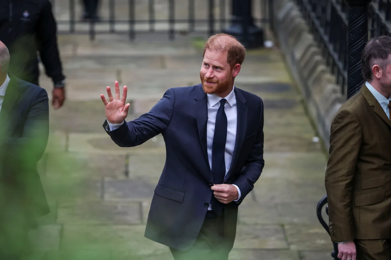 Príncipe Harry, Meghan e filhos devem chegar nesta quarta ao Reino Unido