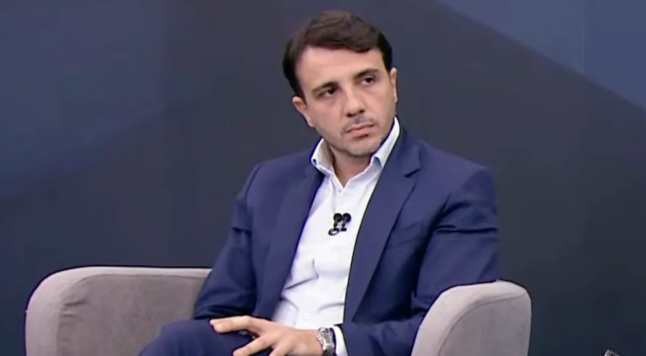 Renan Santos diz que CLT restringe o trabalhador e defende MEI