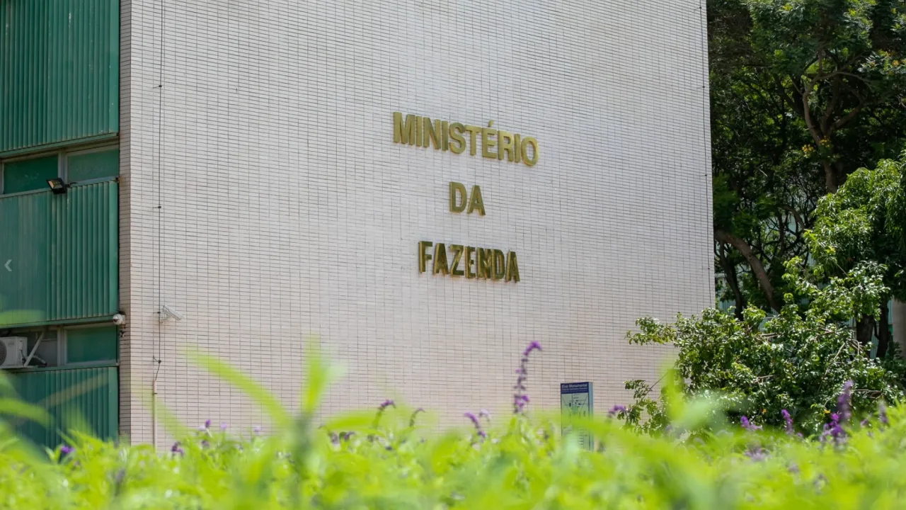 Fazenda orienta manutenção de imposto de 12% à exportação de petróleo