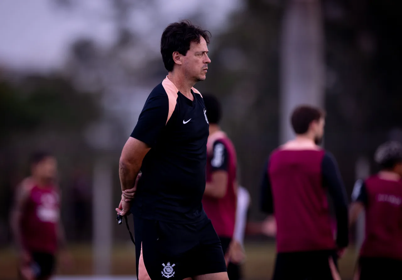 Sem Allan, Diniz avalia opções no Corinthians para jogo decisivo pela Libertadores