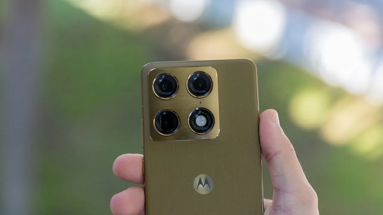 Motorola lança chip virtual para você usar 5G fora do Brasil
