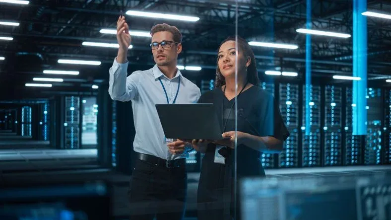 Até R$ 53,6 mil: conheça as carreiras tech com maiores salários no Brasil