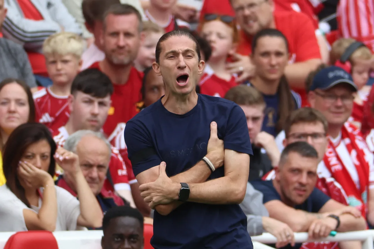 Monaco, de Filipe Luís, perde para clube inglês em último amistoso de pré-temporada