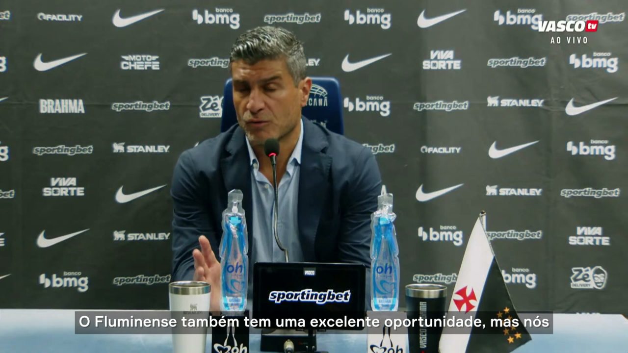 Pedro Emanuel aprova postura e lamenta falta de sorte do Vasco