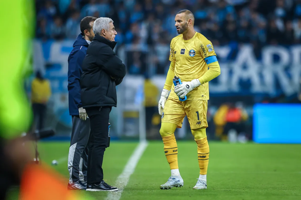 Weverton vê empate do Grêmio com o Mirassol como “bom resultado” e projeta volta