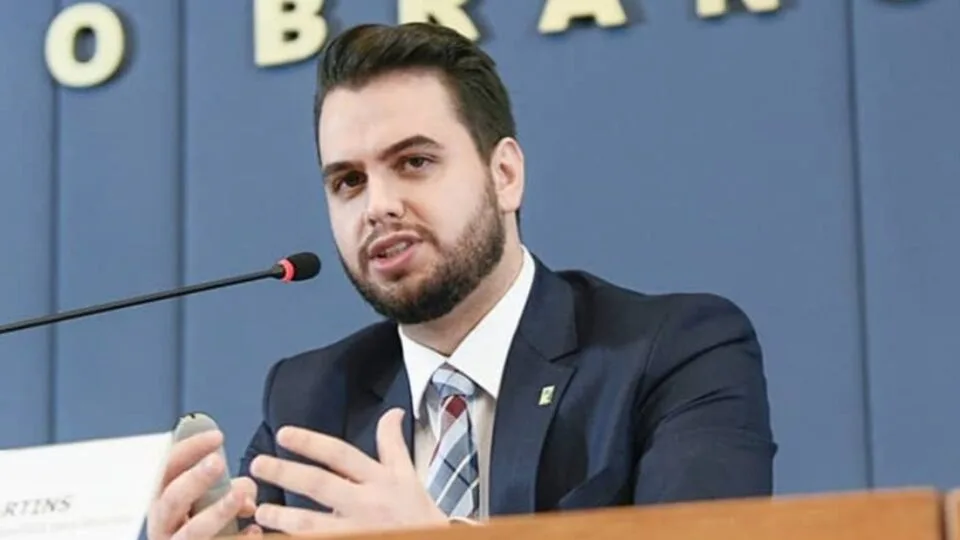 Juiz dos EUA chama de ‘registro falso’ documento usado pelo STF para prender Filipe Martins