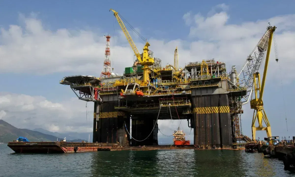 Flávio promete acabar com taxa de 12% sobre exportação de petróleo