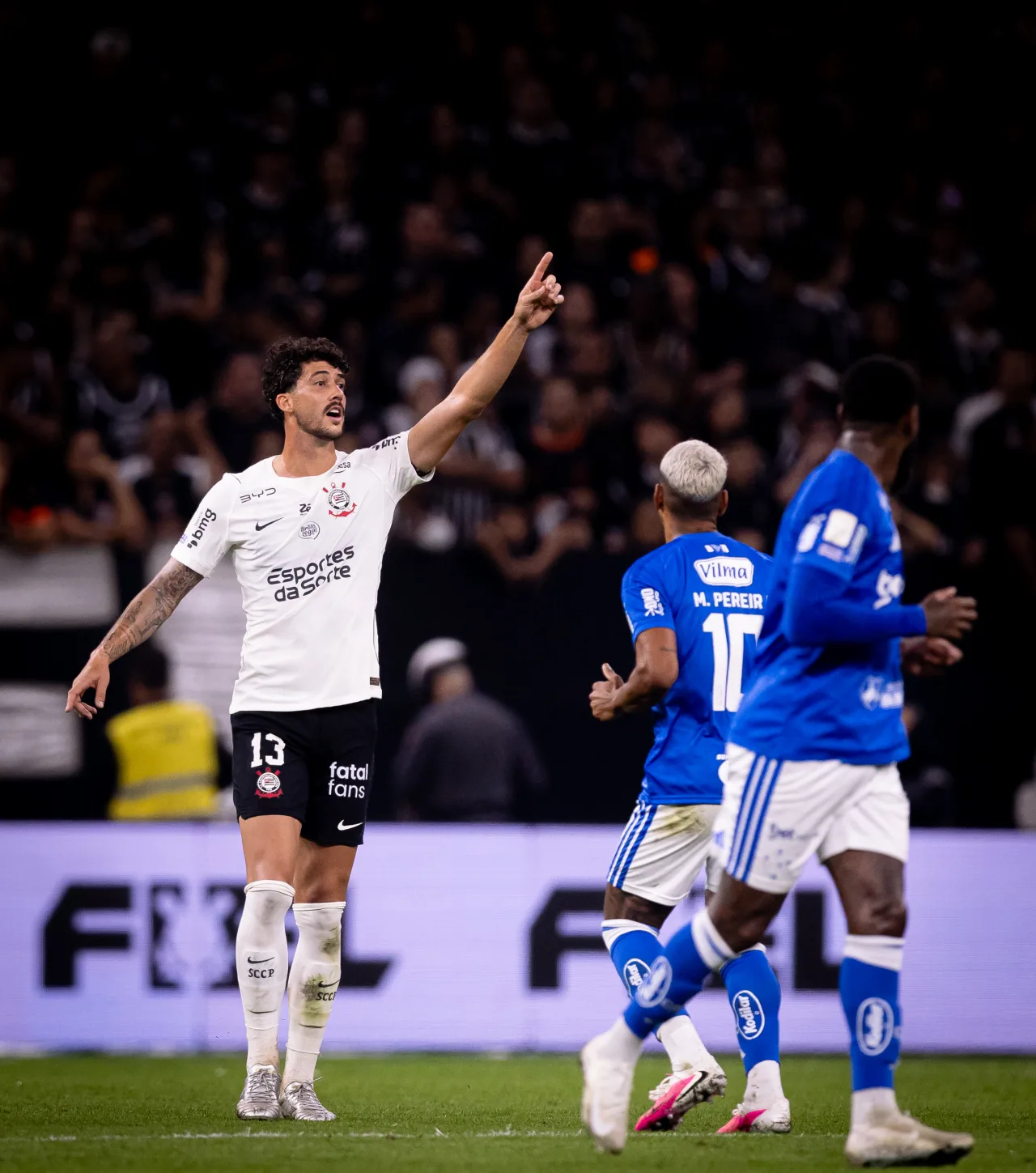 Torcida do Corinthians manda recado ao elenco antes de decisão na Libertadores: “É guerra”