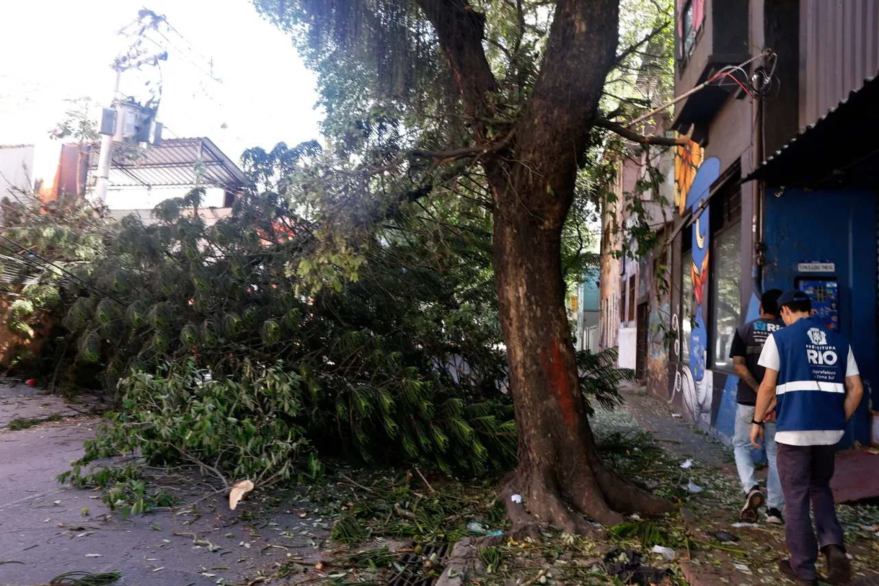 Inmet emite alerta de vendaval para RJ, SP e ES para 6ª feira