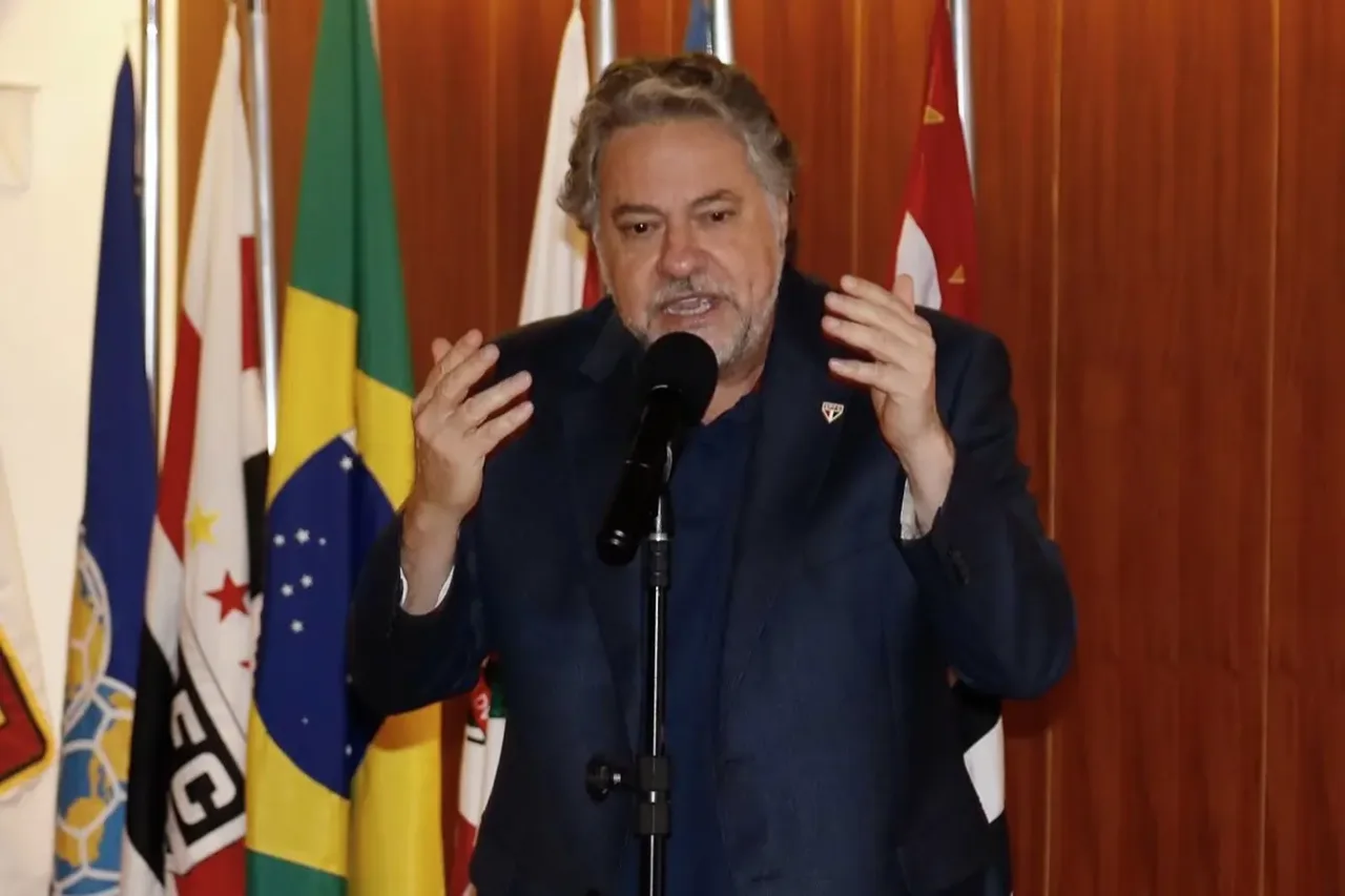 Conselho do São Paulo marca data para votar expulsão de Casares