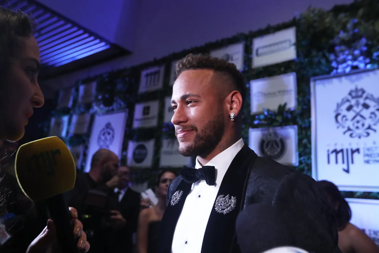 Santos confirma: Neymar viaja após leilão para enfrentar Remo em Belém