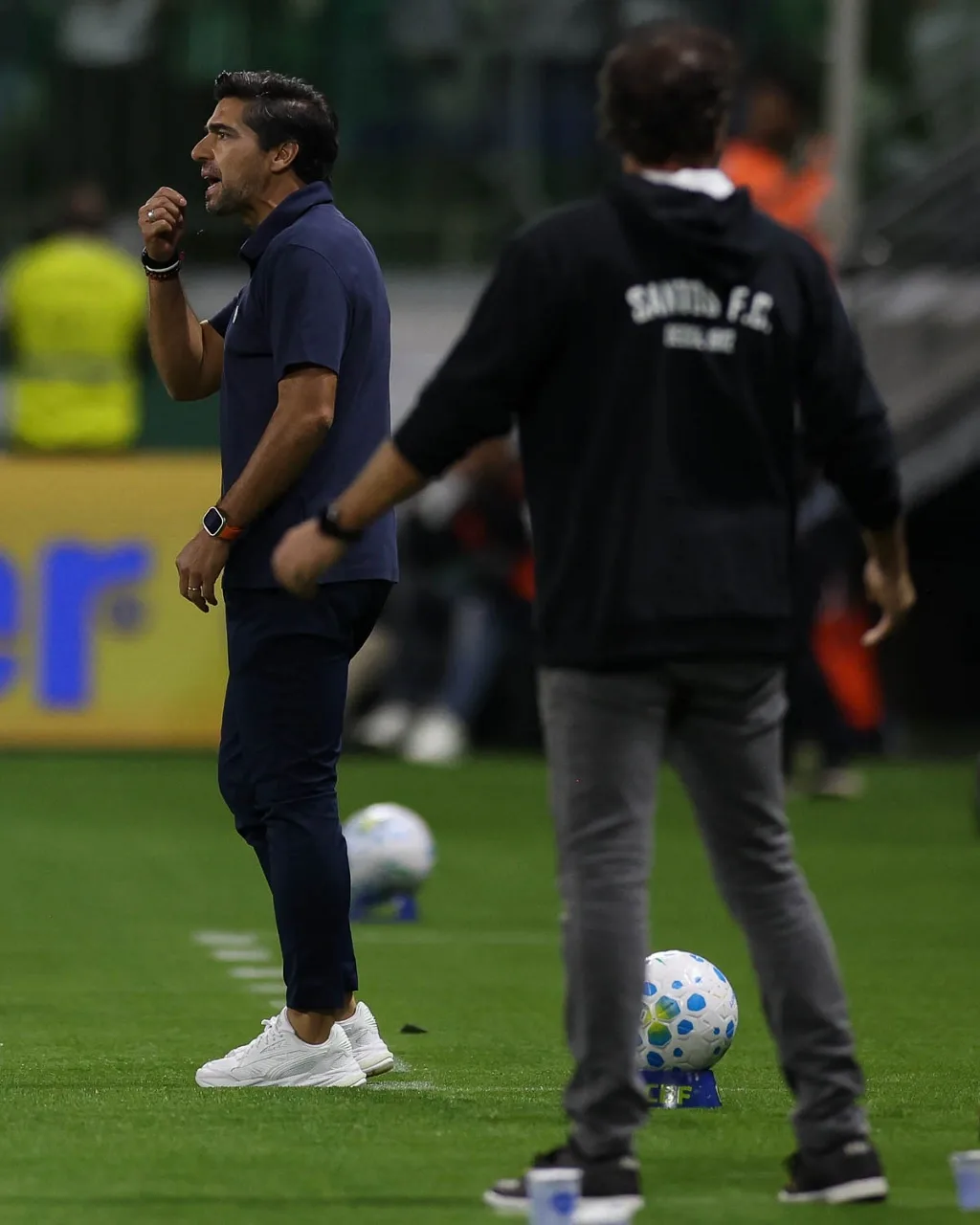 Abel enaltece jogo “consistente” do Palmeiras e exalta evolução do elenco: “Talento e vontade”