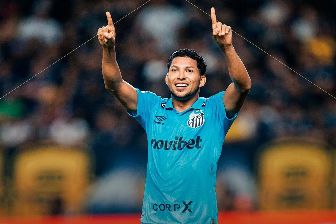 Rony relembra gol no Mangueirão após classificar o Santos: “Passa um filme”