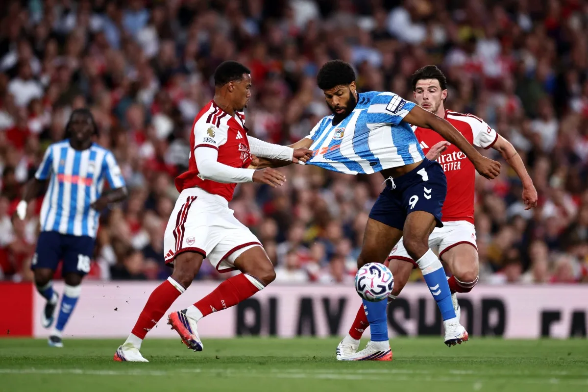 Confira as fotos de Arsenal x Coventry City pelo Inglês