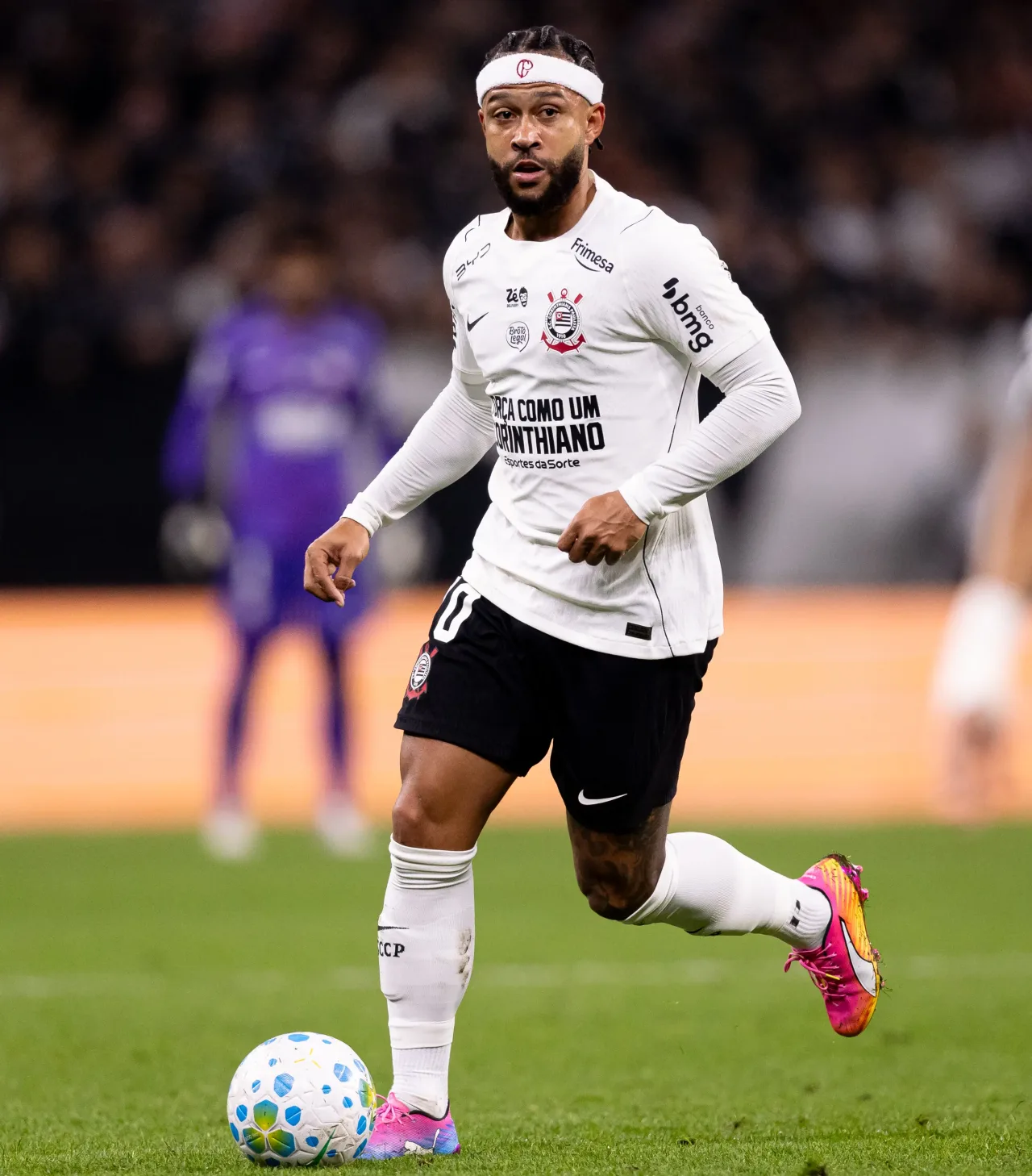 Memphis aumenta pedida, quer multa retroativa sobre a dívida e irrita o Corinthians