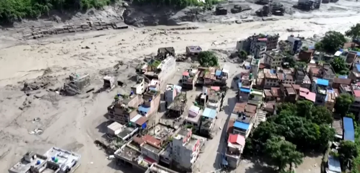 Número de mortos no Nepal sobe para 616
