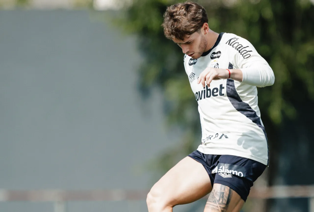 Confira as fotos do treino do Santos deste terça-feira