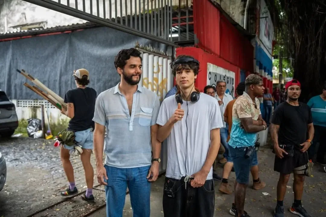“A Última Casa” une Wagner Moura e Greta Lee em suspense e drama familiar