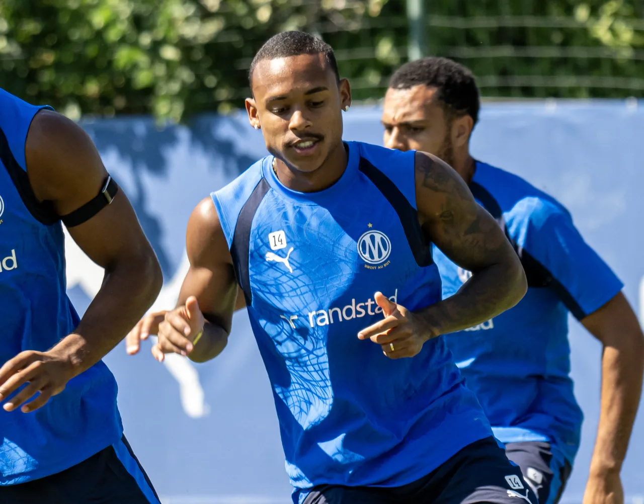Clubes ingleses disputam contratação de brasileiro do Olympique de Marselha