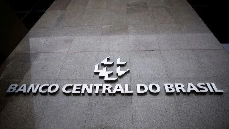 BC percebe custo alto de juros, mas manterá aperto, diz Figueiredo