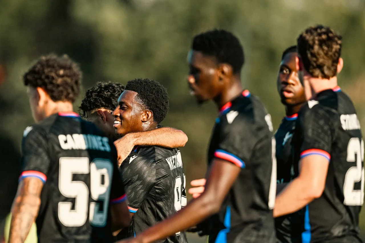 Brasileiro marca, e Crystal Palace vence Fulham de virada em amistoso