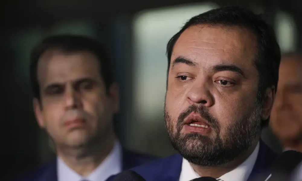 Endereço ligado a Castro é alvo da PF em nova fase de operação sobre a Refit